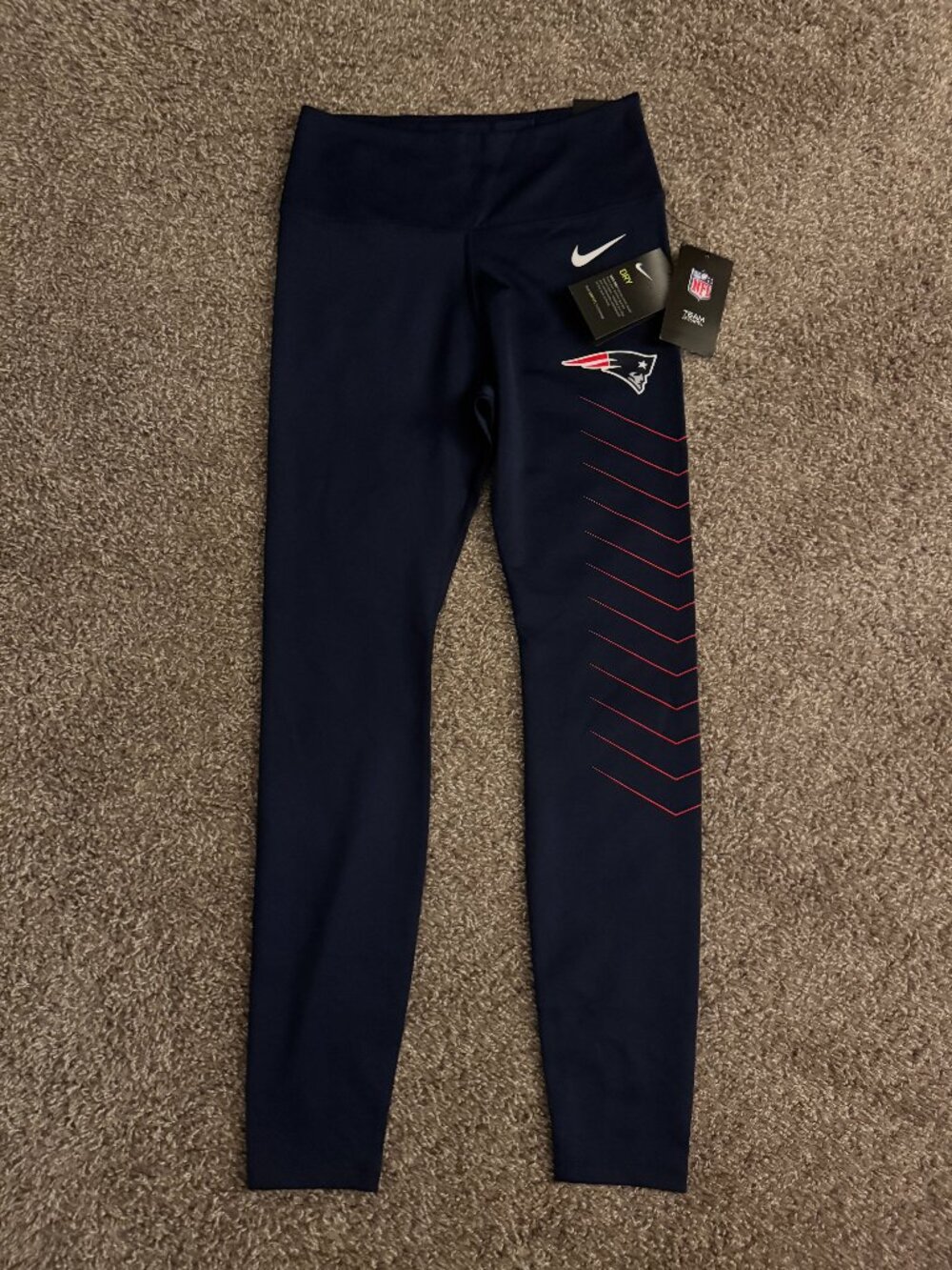 Nike X NFL Patriots DryFit TightFit Women's New England Patriots Leggings